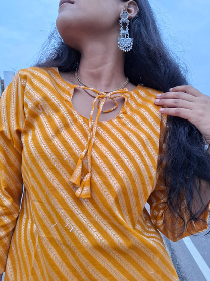 Laheriya Mustard Yellow Printed Cotton Keyhole Neck Kurti